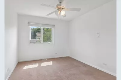 682 Claridge Circle, Hoffman Estates, IL 60169 - Photo 24