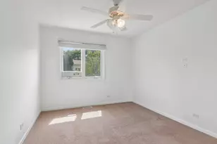 682 Claridge Cir, Hoffman Estates, IL 60169 - Photo 24
