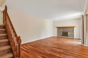 682 Claridge Cir, Hoffman Estates, IL 60169 - Photo 20
