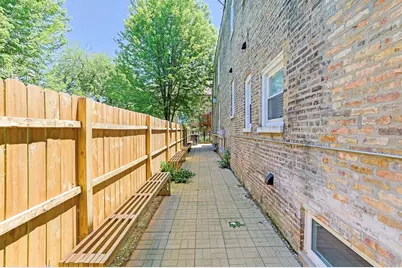 3001 N Sawyer Avenue #1W, Chicago, IL 60618 - Photo 10