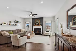 1873 White Lake Dr, Antioch, IL 60002 - Photo 6