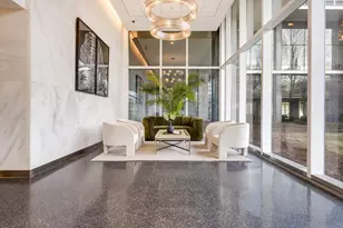 9655 Woods Dr, Skokie, IL 60077 - Photo 2