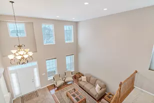 426 Kingfisher Rd, Bartlett, IL 60103 - Photo 4