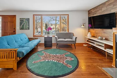 1811 Hartrey Avenue, Evanston, IL 60201 - Photo 4