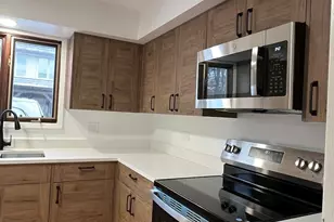 1545 Winnetka Rd, Glenview, IL 60025 - Photo 4