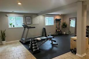 330 W Holly Ct, Glenwood, IL 60425 - Photo 8