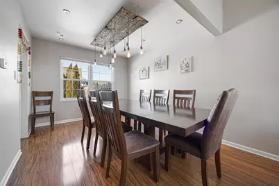 1300 Chatsworth Lane, Hoffman Estates, IL 60169 - Photo 8