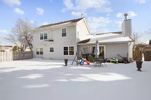 1300 Chatsworth Ln, Hoffman Estates, IL 60169 - Photo 24