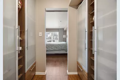 1300 Chatsworth Lane, Hoffman Estates, IL 60169 - Photo 18