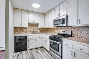 1049 W Ogden Ave, Naperville, IL 60563 - Photo 10