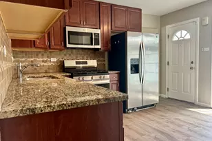 529 E 166th Pl, South Holland, IL 60473 - Photo 16