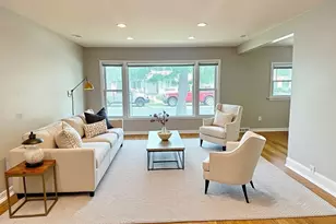 529 E 166th Pl, South Holland, IL 60473 - Photo 2