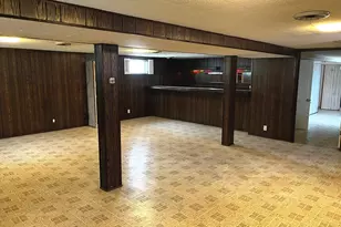 664 E 142nd St, Dolton, IL 60419 - Photo 12