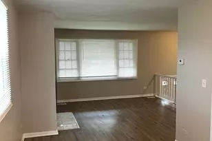 16524 Woodlawn W Ave, South Holland, IL 60473 - Photo 4