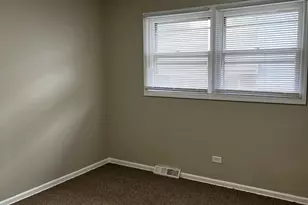 856 Mackinaw Ave, Calumet City, IL 60409 - Photo 12