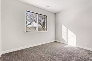 1051 Driftwood Ct, Wheeling, IL 60090 - Photo 12