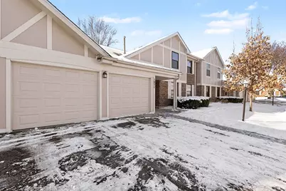 1051 Driftwood Court #A2, Wheeling, IL 60090 - Photo 2