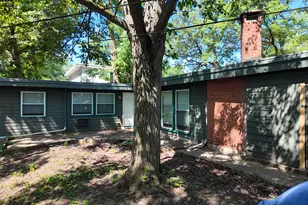 335 Oakwood St, Park Forest, IL 60466 - Photo 4