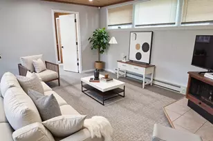 335 Oakwood St, Park Forest, IL 60466 - Photo 10