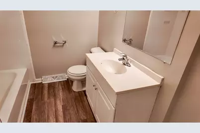 746 E 157th Street, South Holland, IL 60473 - Photo 18