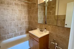 5757 N Sheridan Rd, Chicago, IL 60660 - Photo 16