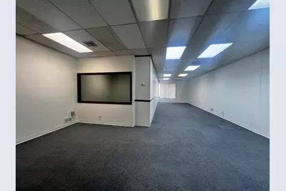 9957 S Roberts Road #B, Palos Hills, IL 60465 - Photo 6