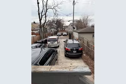 2057 W 70th Place, Chicago, IL 60636 - Photo 8