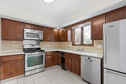 1571 Winnetka Road, Glenview, IL 60025 - Photo 4