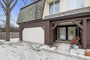 1571 Winnetka Rd, Glenview, IL 60025 - Photo 1