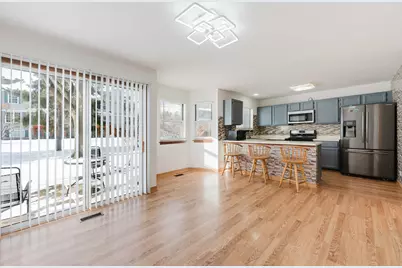 122 Brittany Drive, Streamwood, IL 60107 - Photo 16