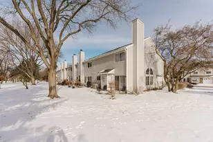 122 Brittany Dr, Streamwood, IL 60107 - Photo 38