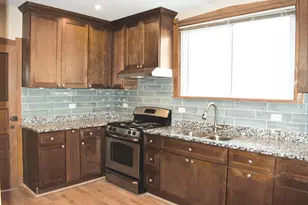 2932 N 77th Ct, Elmwood Park, IL 60707 - Photo 8