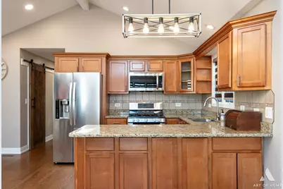 4817 S Luna Avenue, Chicago, IL 60638 - Photo 10