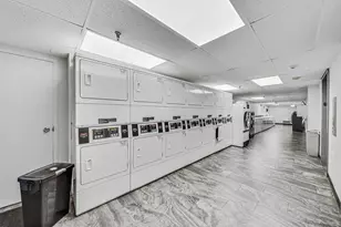 1212 N Lasalle Dr, Chicago, IL 60610 - Photo 20