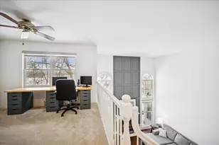 524 Bradbury Ln, Geneva, IL 60134 - Photo 12