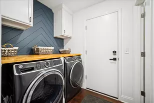 524 Bradbury Ln, Geneva, IL 60134 - Photo 10