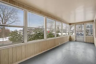 122 S Prospect St, Roselle, IL 60172 - Photo 20