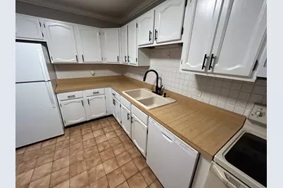 9731 N Fox Glen Drive #5C, Niles, IL 60714 - Photo 8