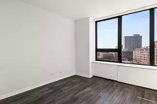 [Address not provided], Chicago, IL 60613 - Photo 12