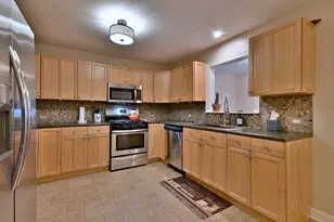 554 S Edson Ave, Lombard, IL 60148 - Photo 14