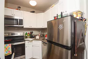 817 W Lakeside Pl, Chicago, IL 60640 - Photo 4