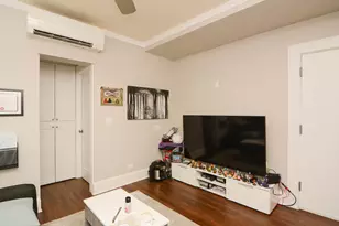 817 W Lakeside Pl, Chicago, IL 60640 - Photo 6