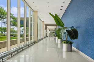 4800 S Chicago Beach Dr, Chicago, IL 60615 - Photo 2