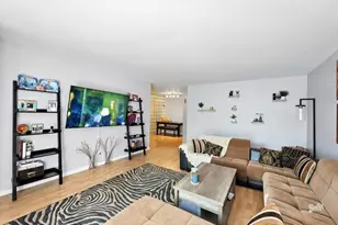 [Address not provided], Wheeling, IL 60090 - Photo 8