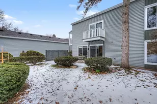 2099 Creekside Dr, Wheaton, IL 60189 - Photo 24