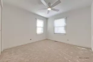 4075 N Parkside Dr, Hoffman Estates, IL 60192 - Photo 28