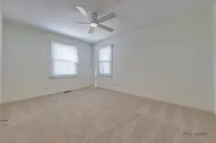 4075 N Parkside Dr, Hoffman Estates, IL 60192 - Photo 26