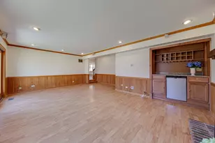 4075 N Parkside Dr, Hoffman Estates, IL 60192 - Photo 16