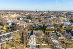 4075 N Parkside Dr, Hoffman Estates, IL 60192 - Photo 40