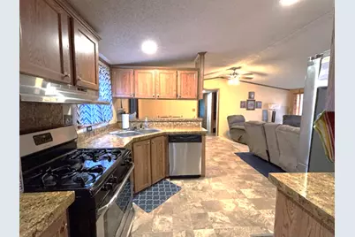 1300 Hamilton Street S, Salem, IL 62881 - Photo 16